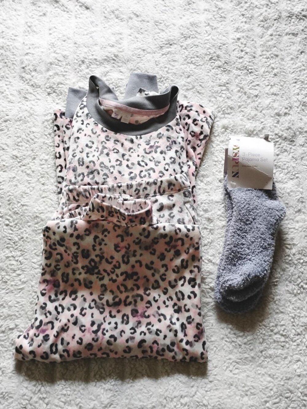 NWT Joyspun medium pink gray animal print 3pc pajamas